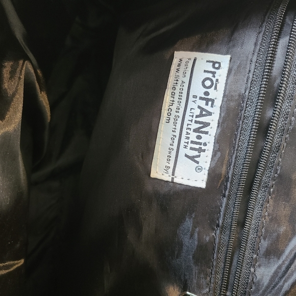 Pro-Fan-ity by LittleEarth quilted NE Patriots bag - Picture 8 of 10